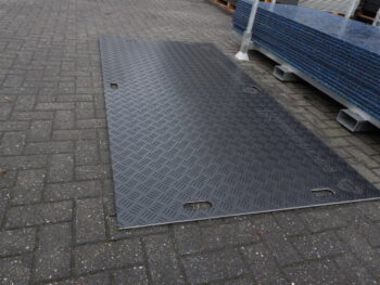 PE Rijplaten 240x120x1.5 cm